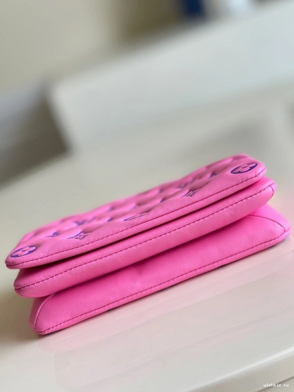 WIS POCHETTE VUITTON LOUIS COUSSIN 1113